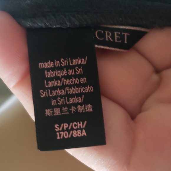 Victoria Secret's s Bombshell long sleeve tee - Picture 5 of 7